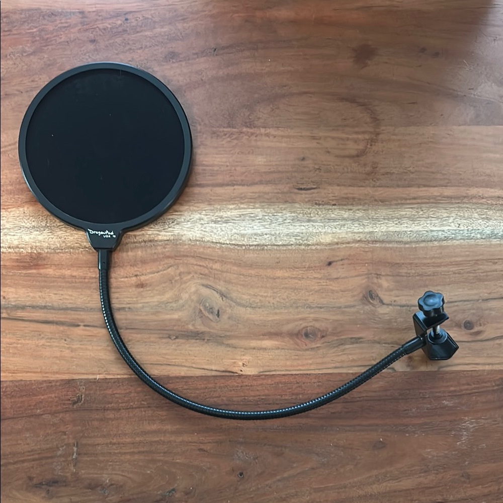Dragonpad USA Pop Filter with Flexible Gooseneck, adjustable, audio recording